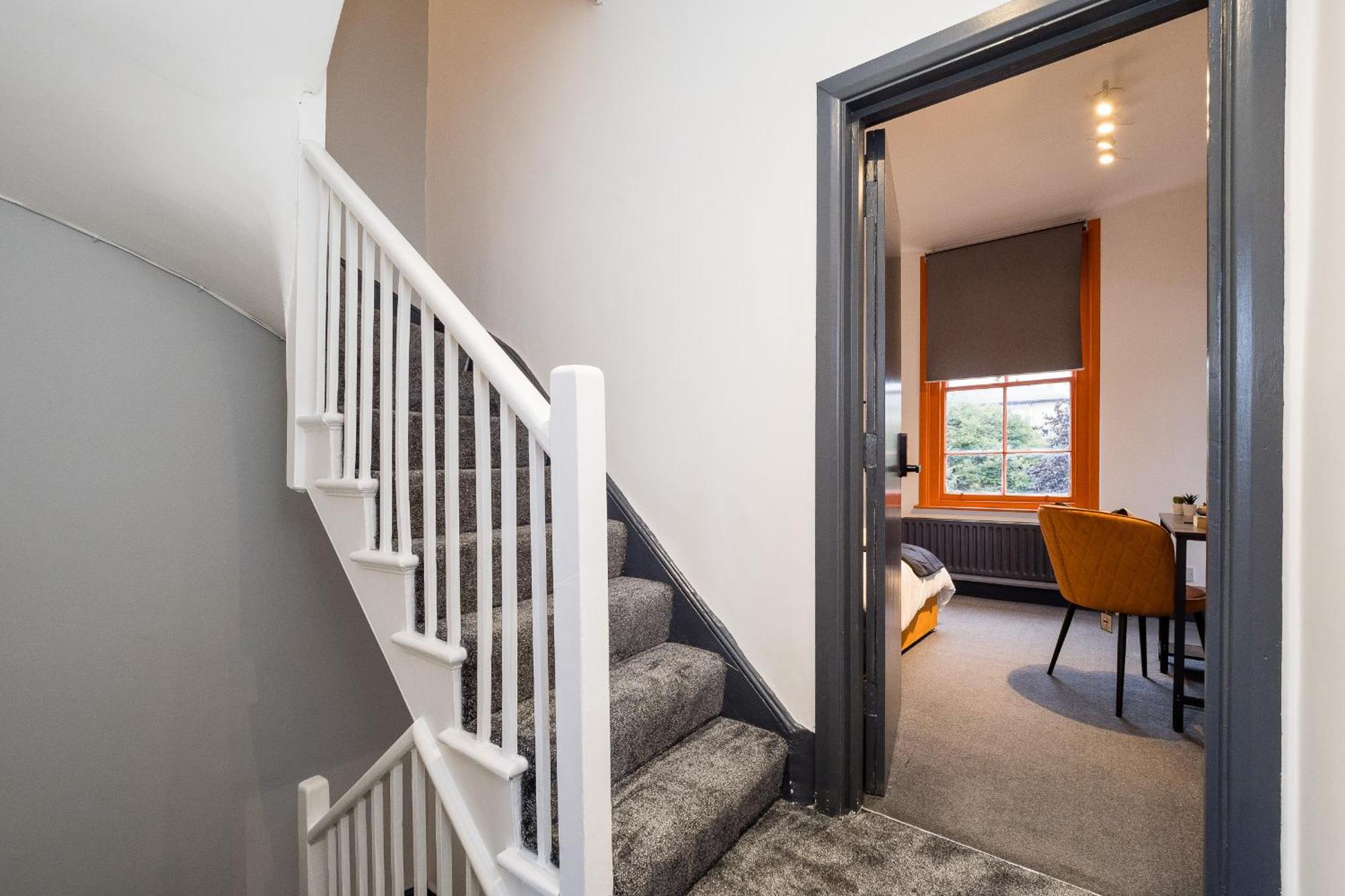 Spacious 6 Ensuite Bedroom House In Central Londres Extérieur photo